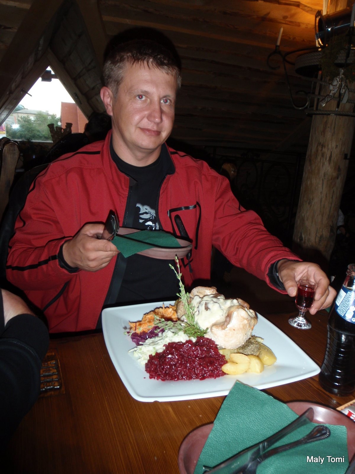 OLYMPUS DIGITAL CAMERA