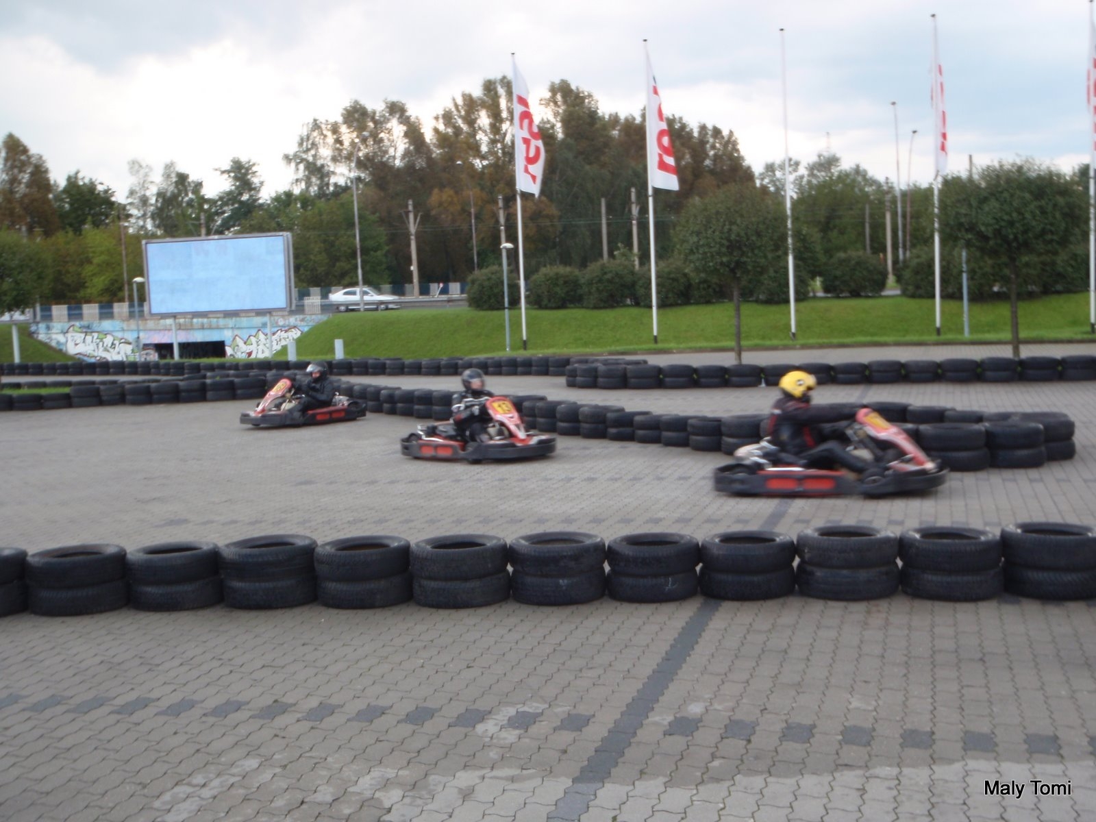 OLYMPUS DIGITAL CAMERA