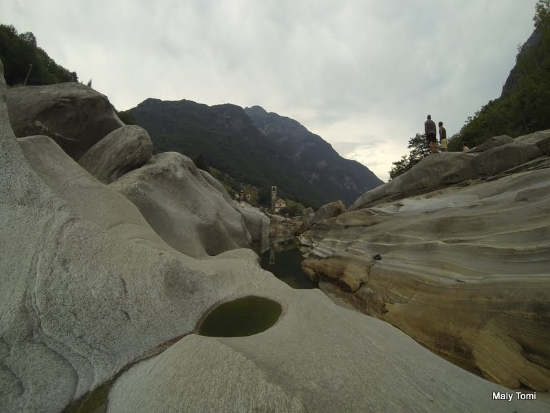 DCIM\102GOPRO